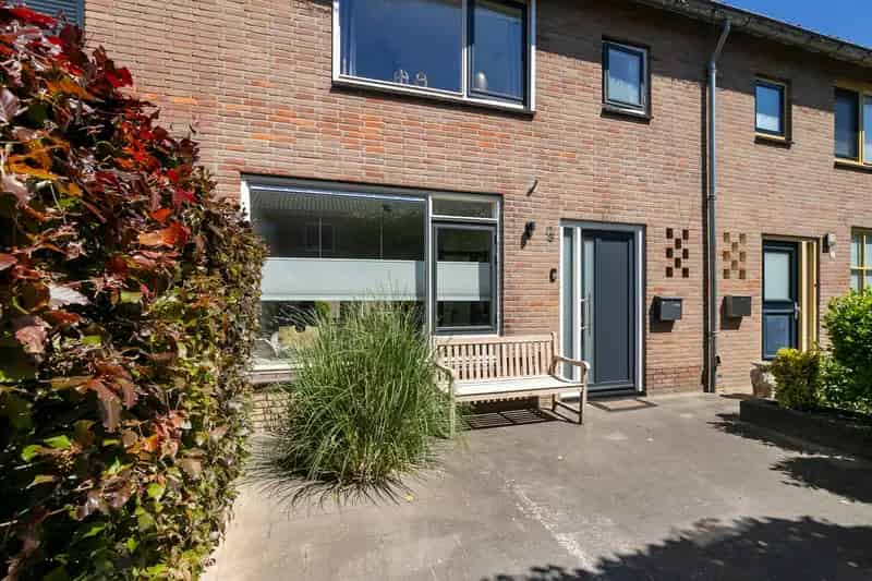 Moderne Tussenwoning Westervoort 4 slaapkamers Zonnepanelen