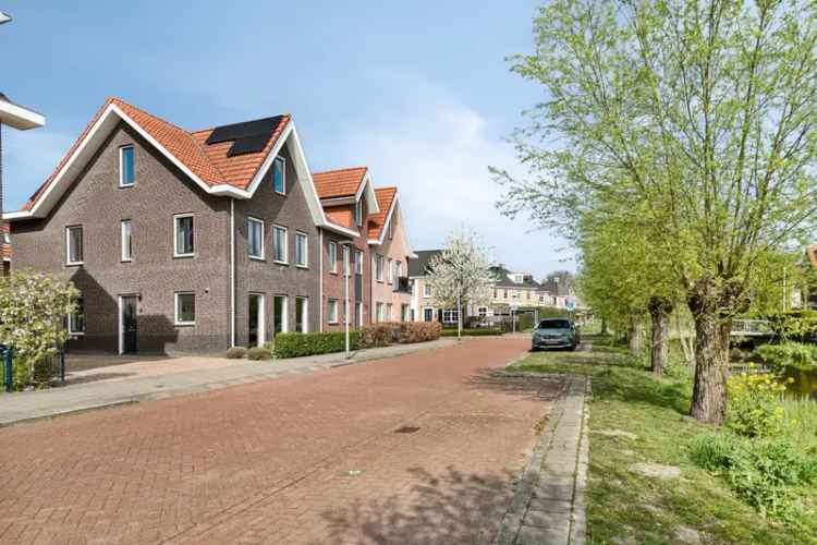 Half Vrijstaande Woning 5 Slaapkamers Pijnacker