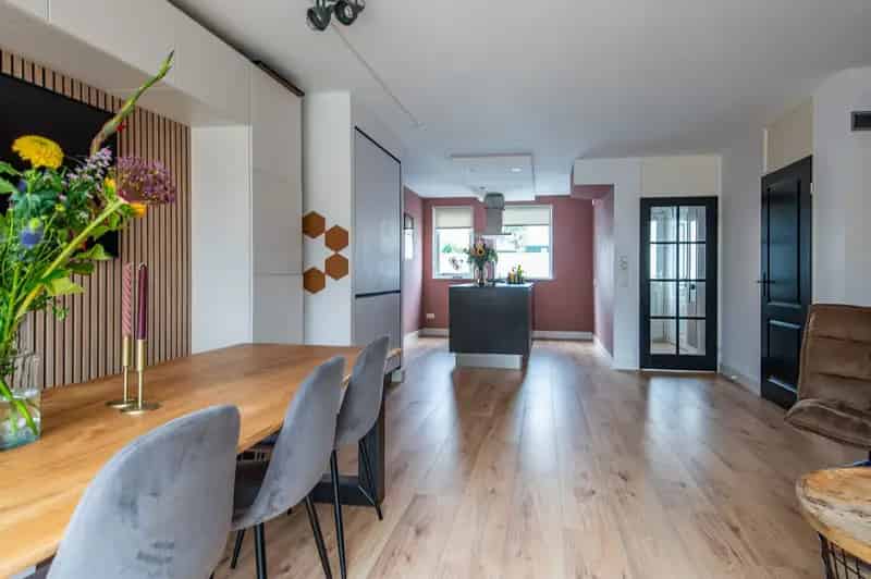 Huis te koop Velserbroek 4 slaapkamers moderne keuken tuin