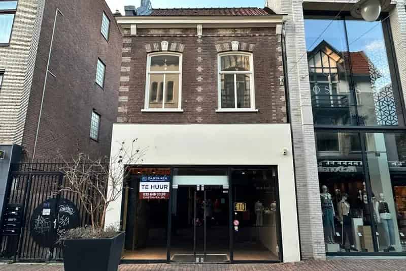 Winkel te Huur Hilversum Centrum 120m2 A1 Locatie