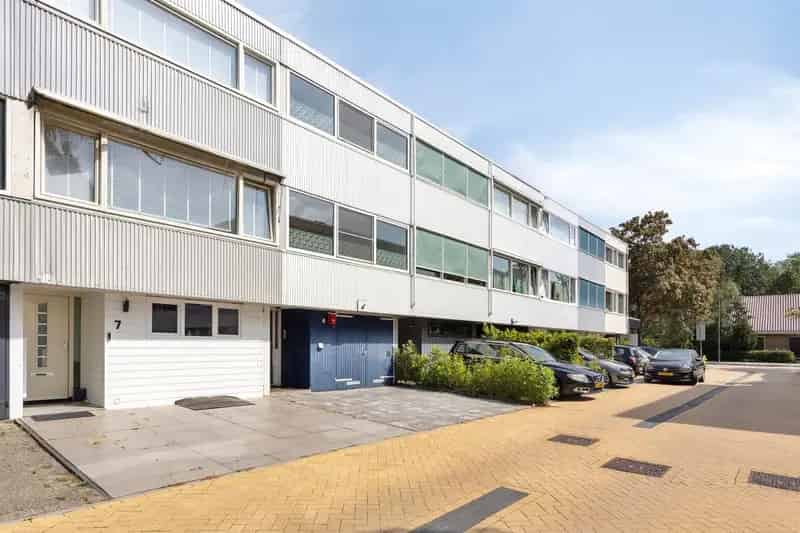Huis te koop Volder 6 Hoorn Ruime woning met garage en tuin