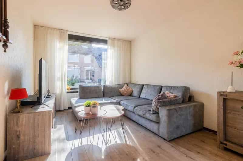 Ruime Tussenwoning Blerick 3 slaapkamers Grote Garage