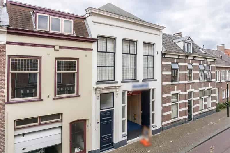 Ruim Appartement Tiel Centrum: 2 Badkamers Dakterras
