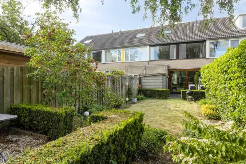 Ruim Familiehuis 4 Slaapkamers Grote Garage Den Bosch