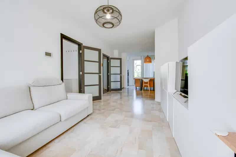 Licht 2 3 Kamer Appartement 69m2 Balkon Prive Fietsenberging Den Haag