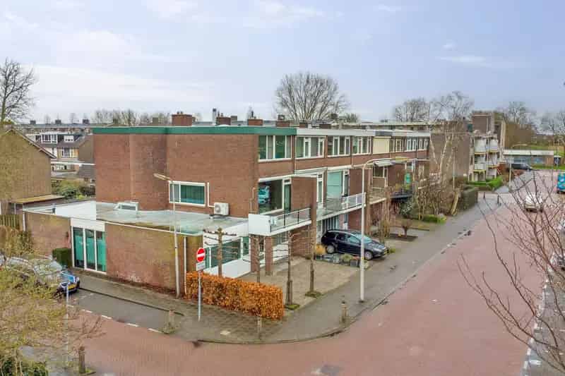 Bedrijfshal Waddinxveen | Zoek bedrijfshallen te koop: Prins Bernhardlaan 79 2741 DM Waddinxveen 
