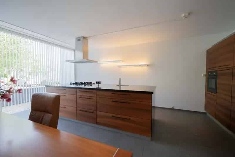 Luxe Appartement Beverwijk - 2 slaapkamers Parkeerplaats Berging