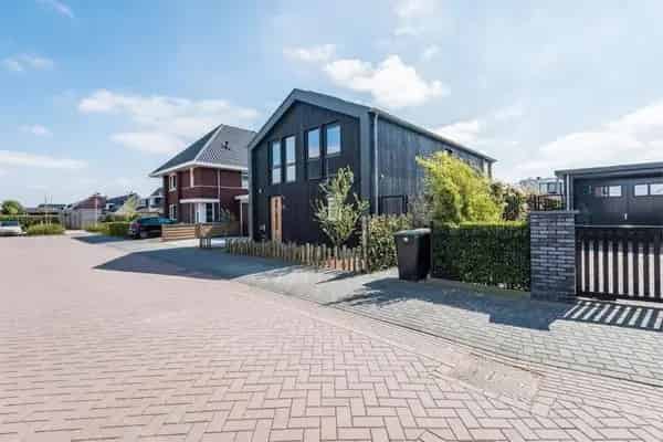 Luxe Energiezuinige Villa in Zeewolde 4 slaapkamers Serre 16 Zonnepanelen