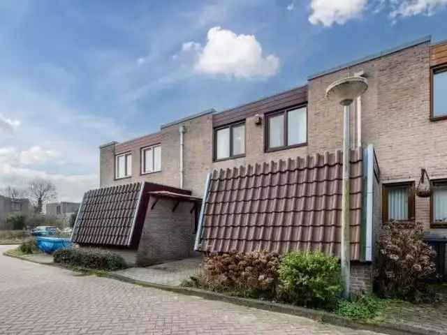 Huntum 33 Amsterdam: Ruime gezinswoning met tuin