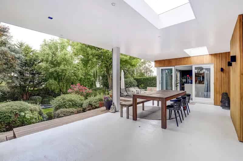 Vrijstaande woning Bergschenhoek 256m2 Ruime tuin 3 slaapkamers