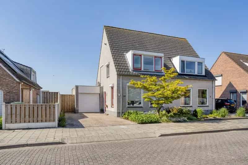 4 Slaapkamers 2 Onder 1 Kapwoning Breskens Garage Tuin