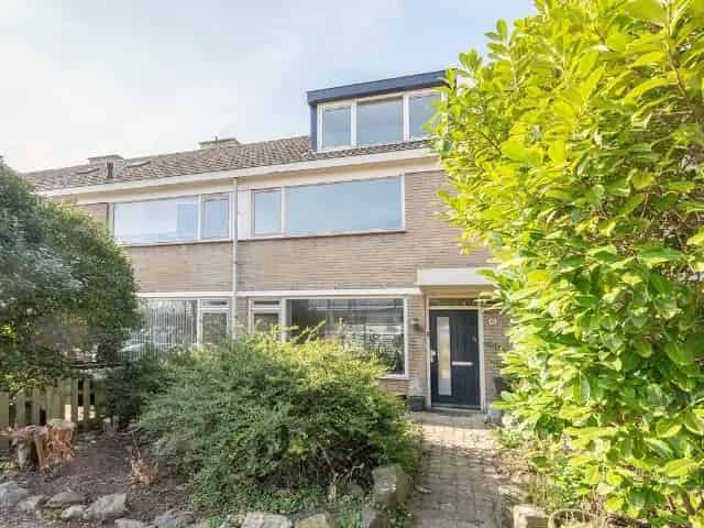 Ruime Eengezinswoning Nieuw Vennep