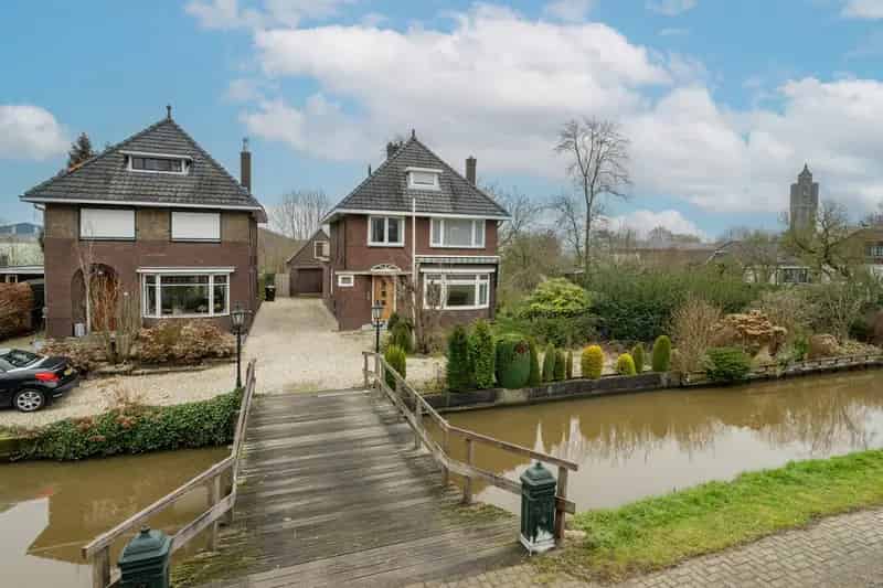 Jaren 30 Villa te koop met authentieke details