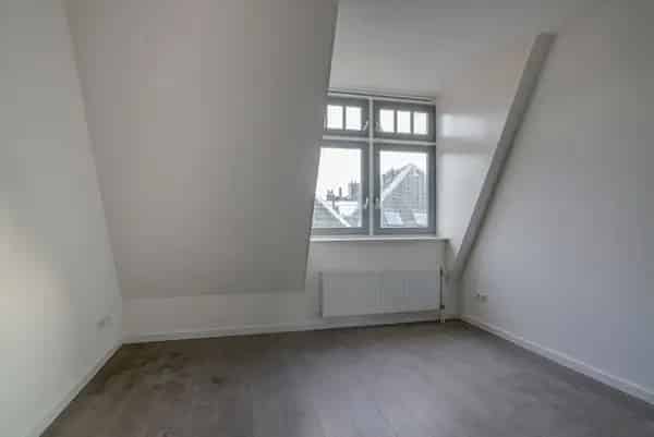 Studio Utrecht Vogelenbuurt 30m2 gerenoveerd