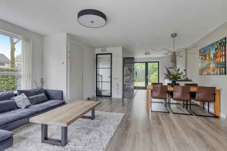 Ruime 2-onder-1-kapwoning met tuin en garage nabij centrum