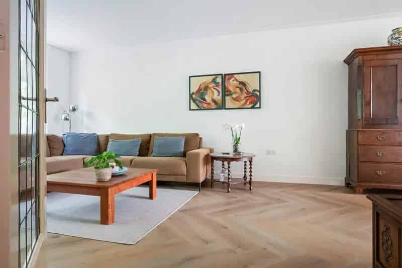 Jaren 30 Bovenwoning te koop Heemstede 135m2 4 slaapkamers Dakterras