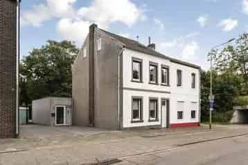 Te Huur 6 Kamer Huis Eygelshoven