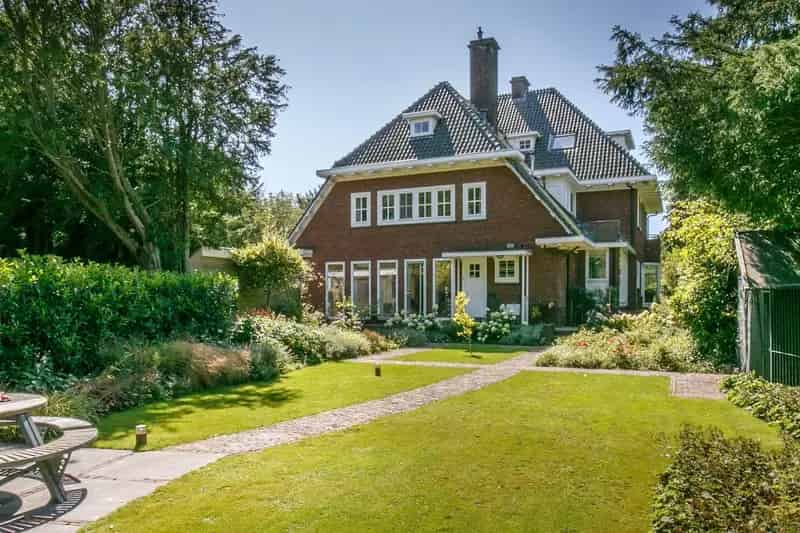 Luxe Villa Wassenaar 622m2 7 slaapkamers grote tuin