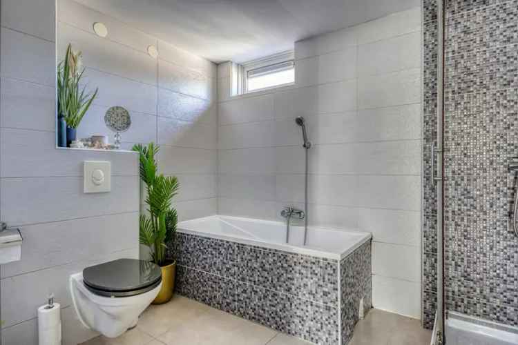 Tussenwoning 4 slaapkamers Roosendaal
