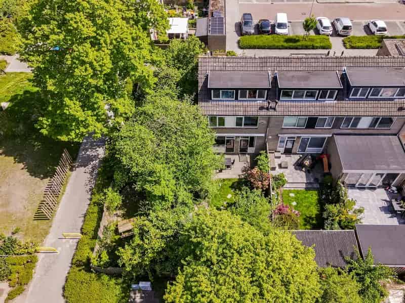 Ruime Hoekwoning 5 Slaapkamers Atolwijk Lelystad