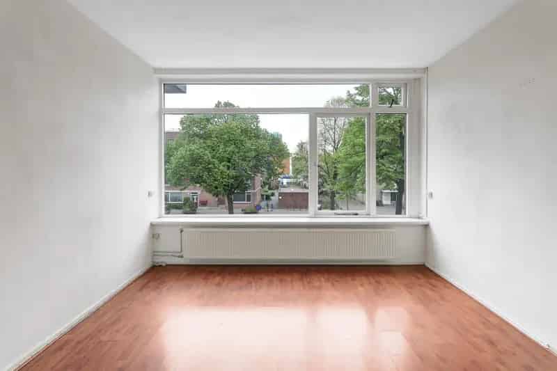 Starterswoning Rotterdam Vondelweg 54m2 2 slaapkamers balkon