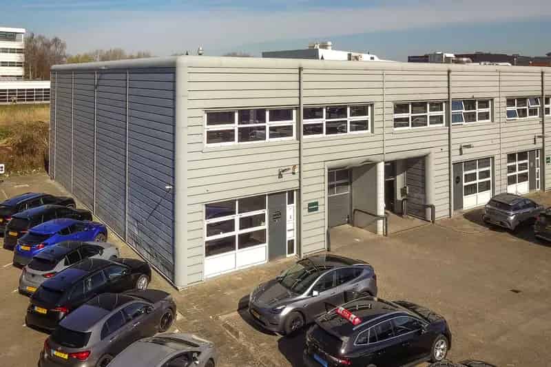 Bedrijfshal Amsterdam 368m2 te huur Keienbergweg
