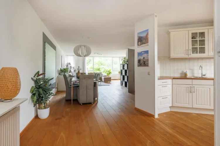 Ruim 3-kamer appartement Almere met fenomenaal uitzicht
