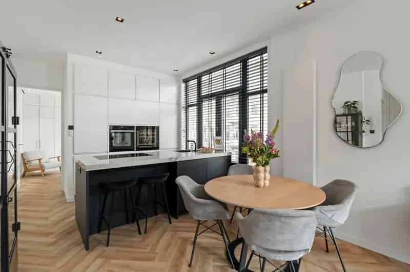 Luxe 3 Kamer Appartement Amsterdam West 52m2 Gerenoveerd