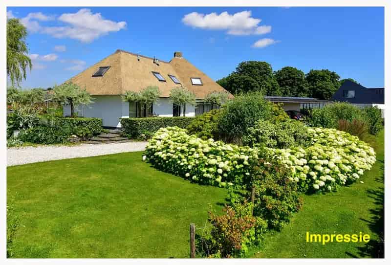 Vrijstaande Villa aan de Vecht Nederhorst den Berg