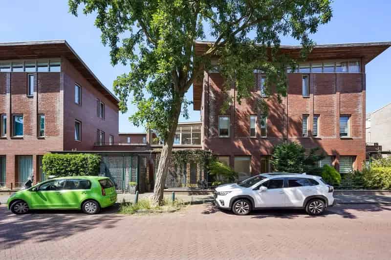 Ruime Eengezinswoning Nieuw Spoorwijk 4 slaapkamers