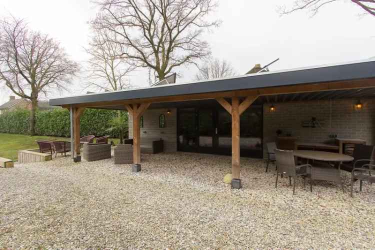 2 1 Kapwoning Capelle  Groot Perceel Tuinhuis Veranda