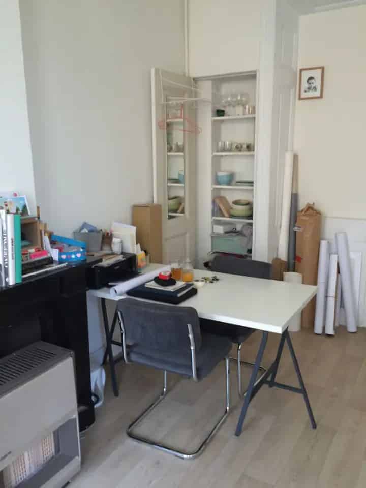 Ruime kamer met kleine slaapkamer voor student (6 maanden)