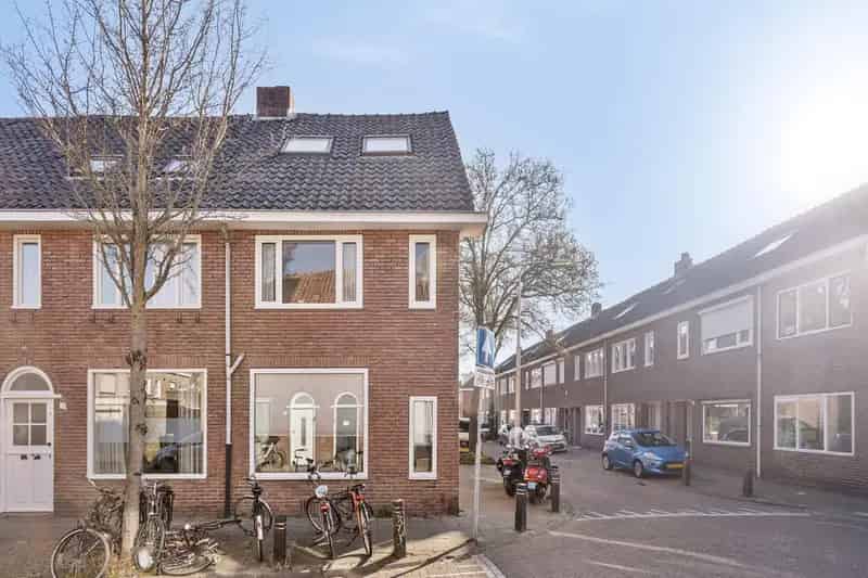Instapklare woning Pagestraat 3 slaapkamers dakterras tuin