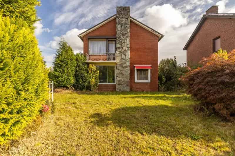Huis Te Koop , 2, Bentinckstraat, Limbricht, Limburg
