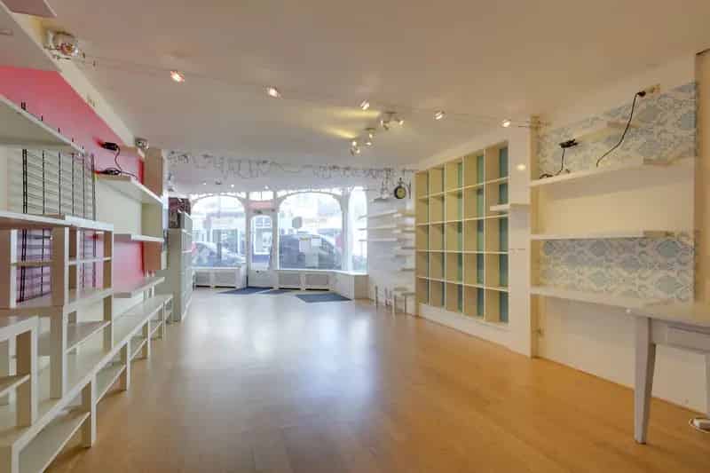 Winkel te Koop Scheveningen Badhuisstraat Dubbel Bovenhuis