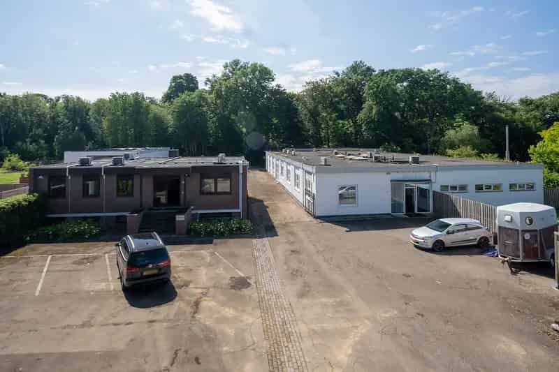 Kantoren met loods te Amstenrade 1312 m²
