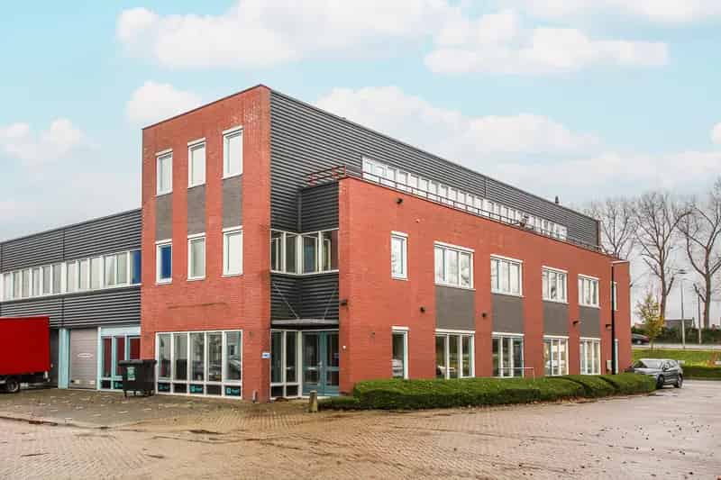 Bedrijfshal Diemen 479m2 te huur Opslag Productie Showroom