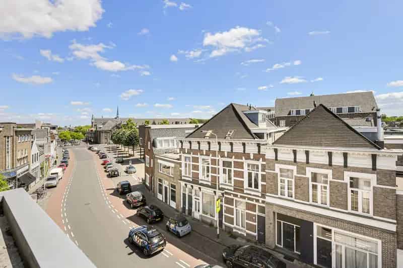 Appartement Breda Haagweg 72C  - 3 Kamer Top Appartement met Dakterras