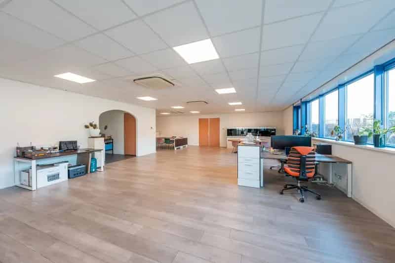 Bedrijfshal Alkmaar te koop - 740m² met kantoorruimte