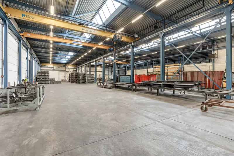 Bedrijfshal te huur Heeze 2784m2 productie opslag