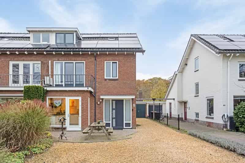 Huis te koop Schalkhaar 5 slaapkamers moderne keuken tuin