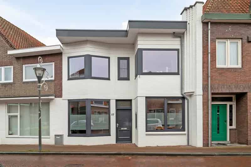Royale Tussenwoning in Historisch Hulst