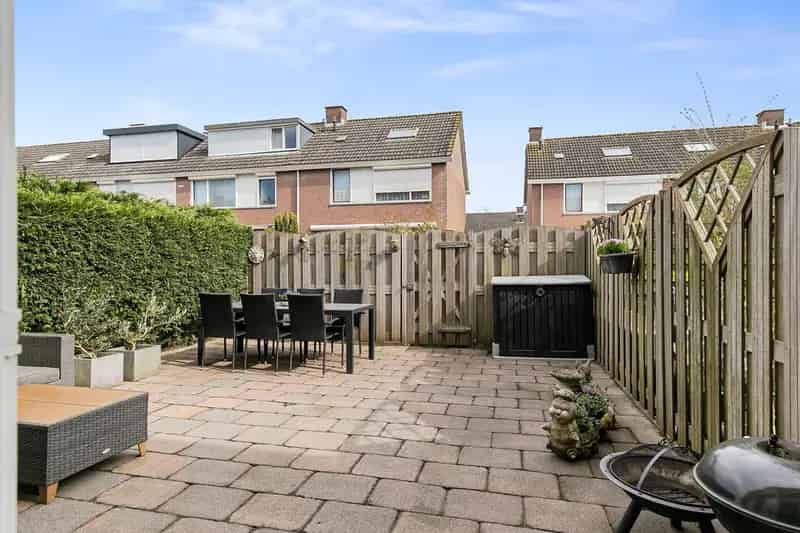 Gezinswoning Westerzicht 4 slaapkamers tuin oprit