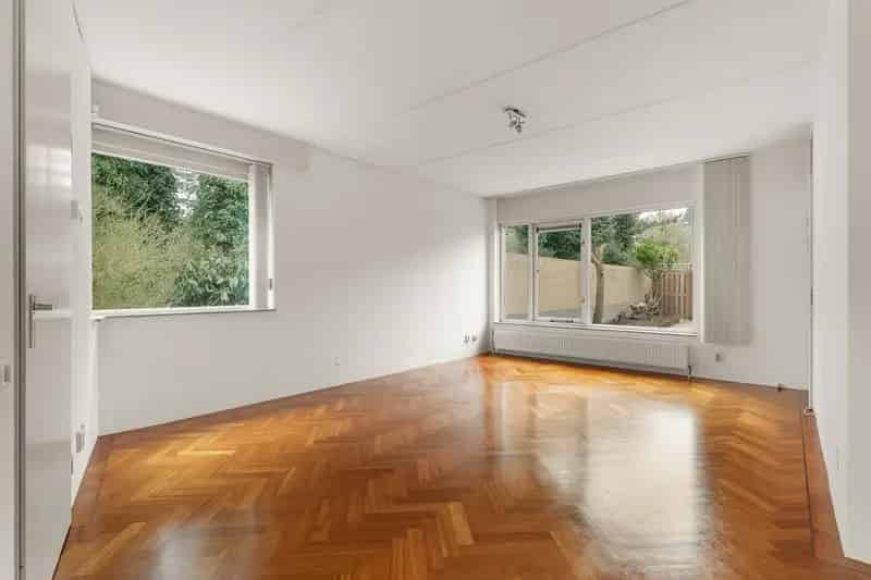 Ruime Eindwoning Almere 3 Slaapkamers Zonnige Tuin