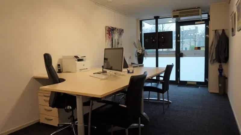 Winkel kantoorunit te huur Wieringerwerf Centrum