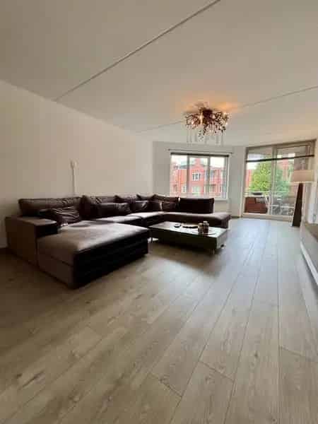 Appartement Te Huur , Capelle aan den IJssel, Zuid-Holland