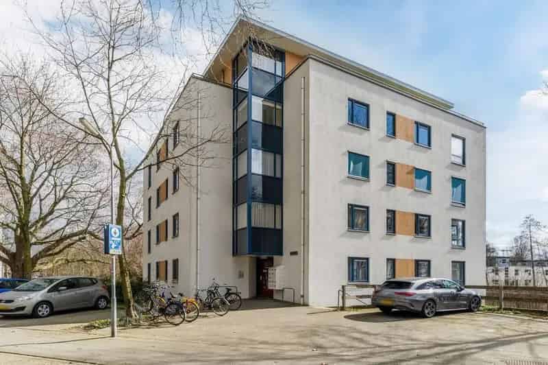 Ruim appartement nabij centrum 's-Hertogenbosch met uitzicht op groen