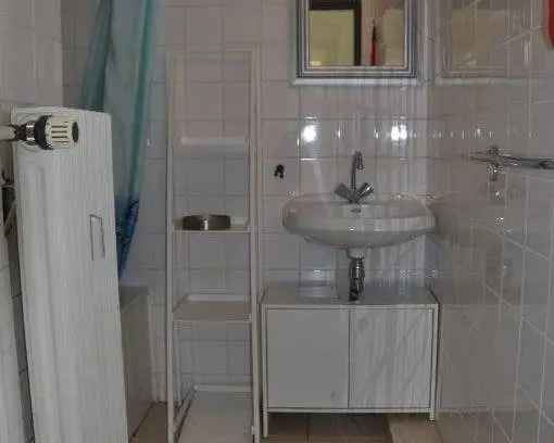 Appartement Tilburg: Nieuwe Keuken Badkamer Snel Internet