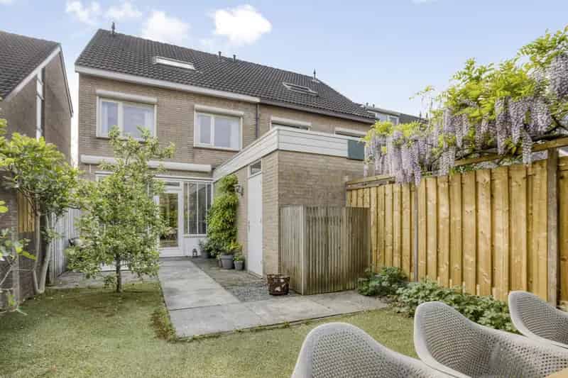 Ruime gezinswoning Oss - 4 slaapkamers, tuin, carport