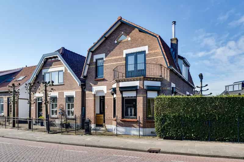 Huis Te Koop , 38, Smidsweg, 's-Gravendeel, Zuid-Holland